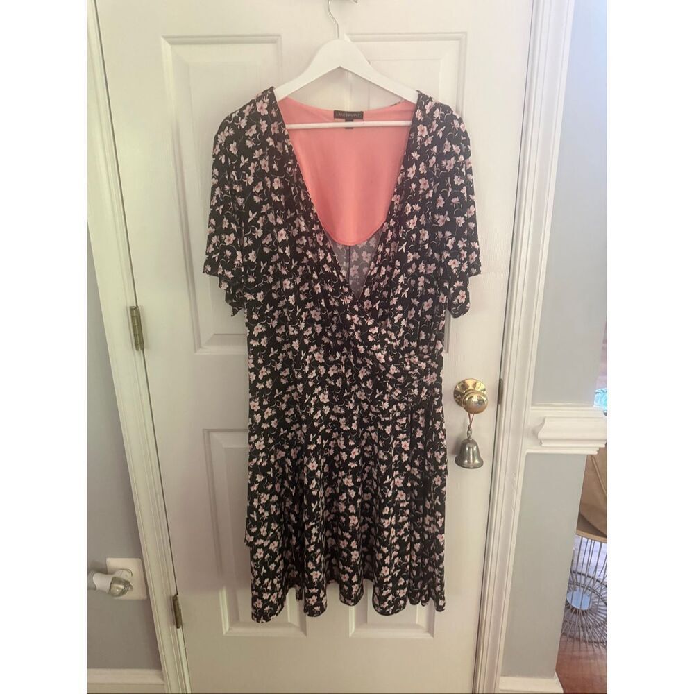 Lane Bryant Black w/ Pink Floral Surplice Tiered Dress sz 22/24 EUC